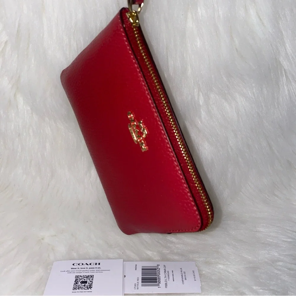 Coach ❤️ Leather Wristlet New True Red